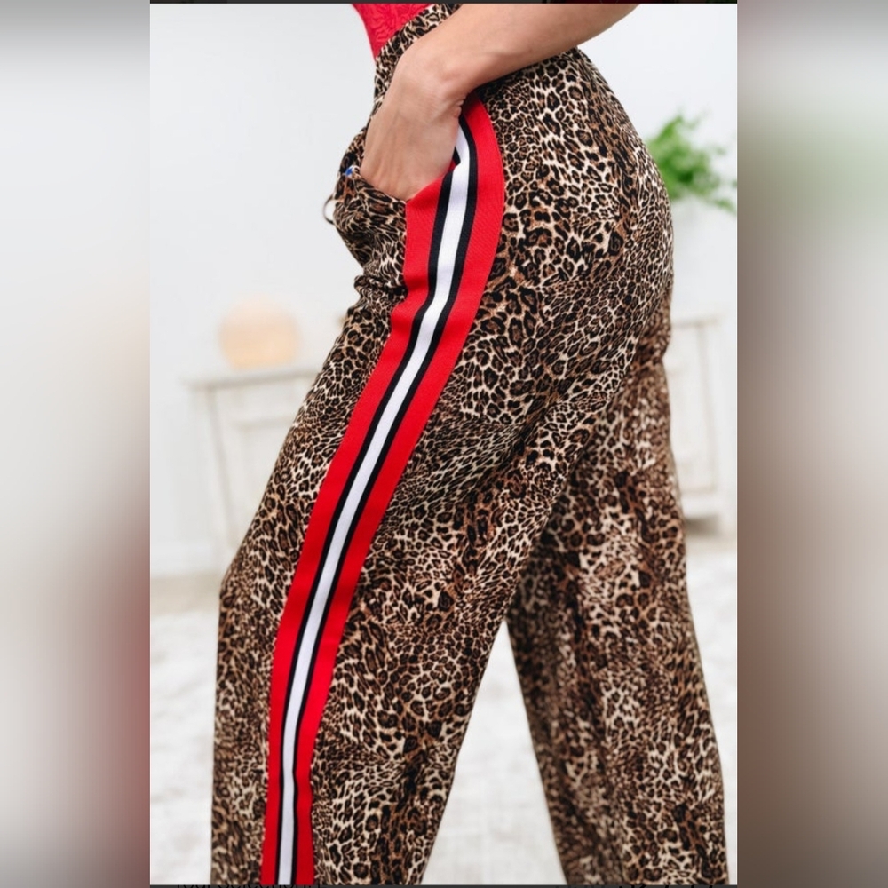 Boutique Leopard Print Wide Leg Pants with Red Accent, NWT - Picture 9 of 10